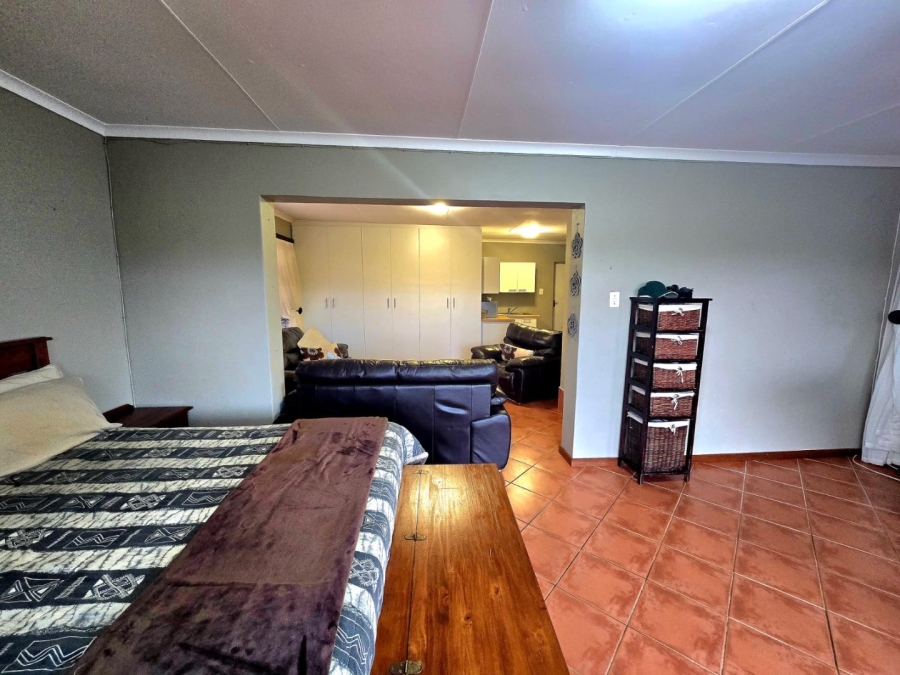 4 Bedroom Property for Sale in Paradise Beach Eastern Cape